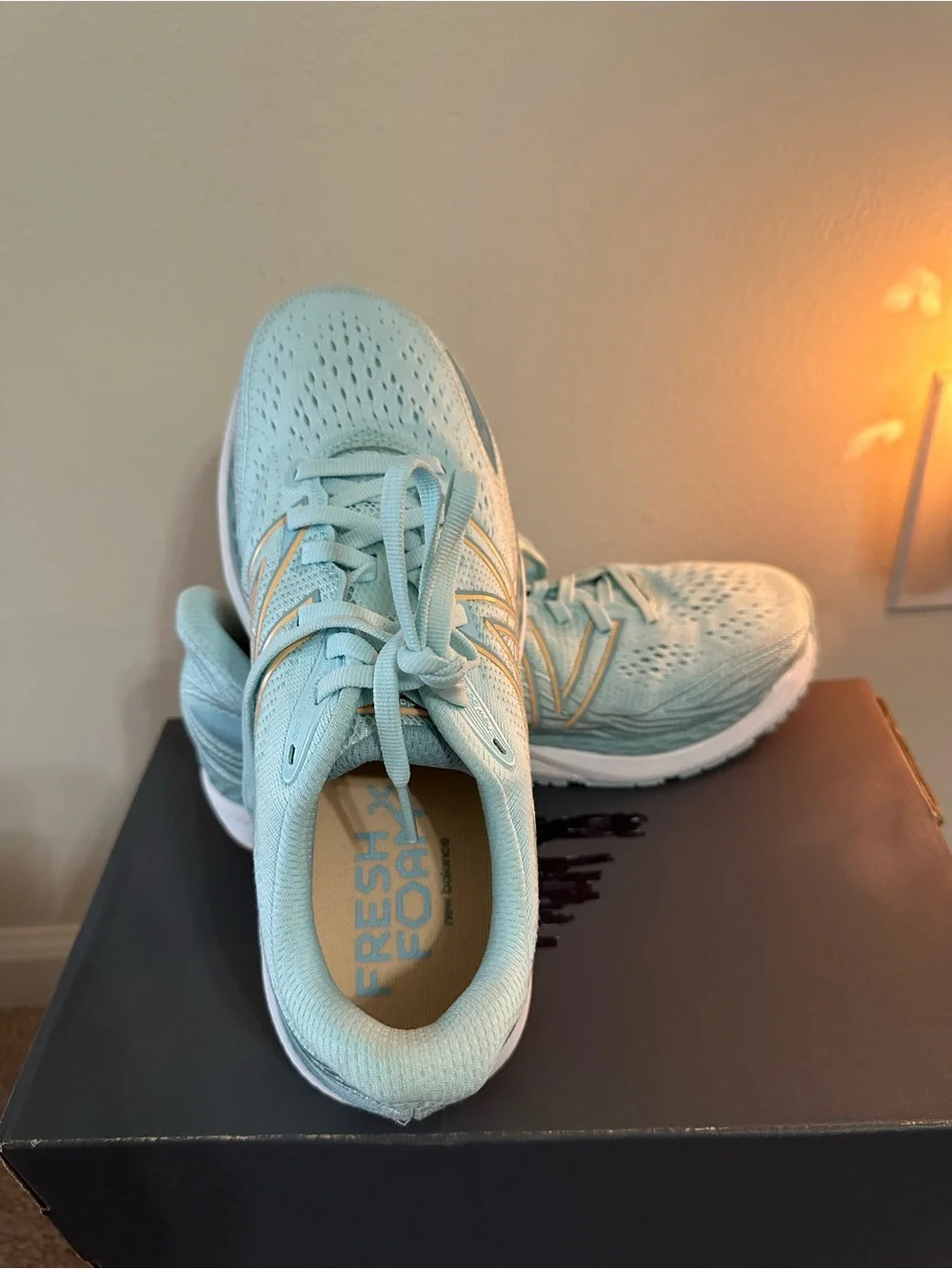 New Balance Fresh Foam, Women's Mint Green Running Sneakers, Size 9